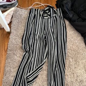 straight leg pants with belt